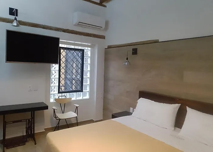 Sonno Plaza Allende Hotel